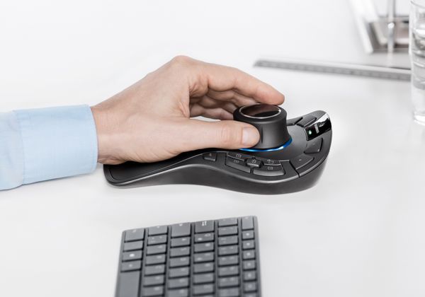 SpaceMouse Pro Wireless BT